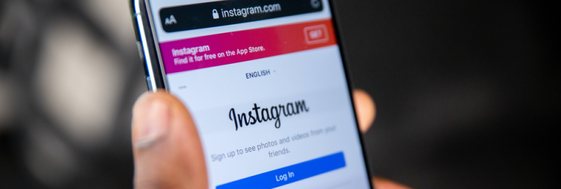 Instagram Tracks Users with In-App Browser